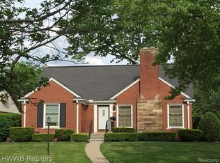2204 Vinsetta Blvd, Royal Oak, MI