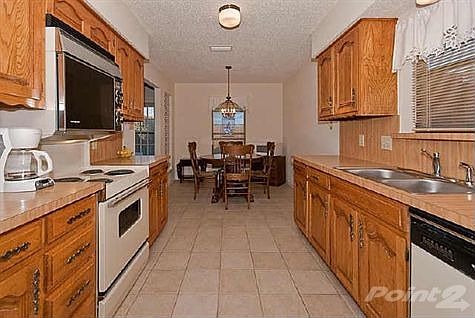 4th image of 4417 Atlanta Dr