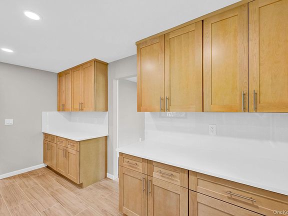 5th image of 29-31 Fisher Ave