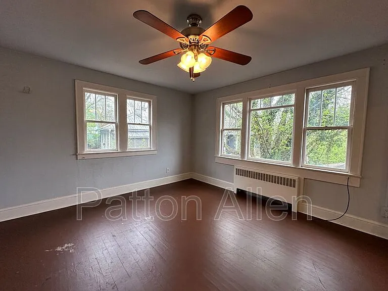 60 Flint St #3 — Photo 2