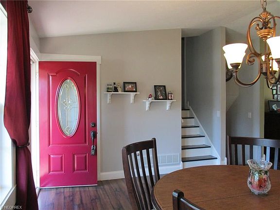 3rd image of 267 Saint Lawrence Blvd