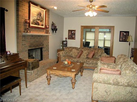 3rd image of 523 Brookfield Cir