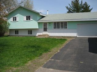 8221 Jefferson St NE, Spring Lake Park, MN 55432