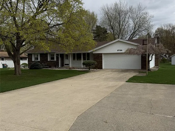 6924 Lynn Ann Dr, Hudsonville, MI 49426