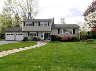 50 Wellington Dr, Wayne, NJ 07470
