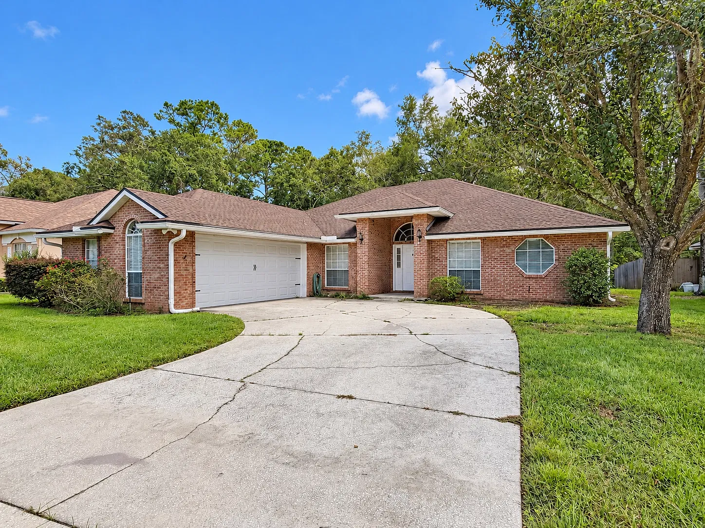 4 bed, 2139 sqft, $2,800 — Photo 3
