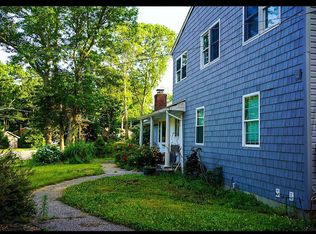 8 Mahogany Rd, Rocky Point, NY 11778