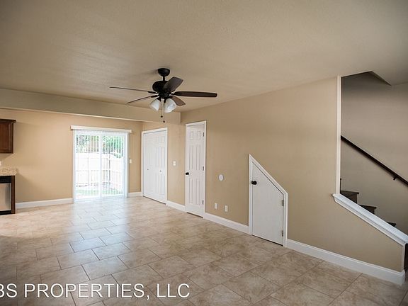 3rd image of 2125 E Honeysuckle Ln #6882977