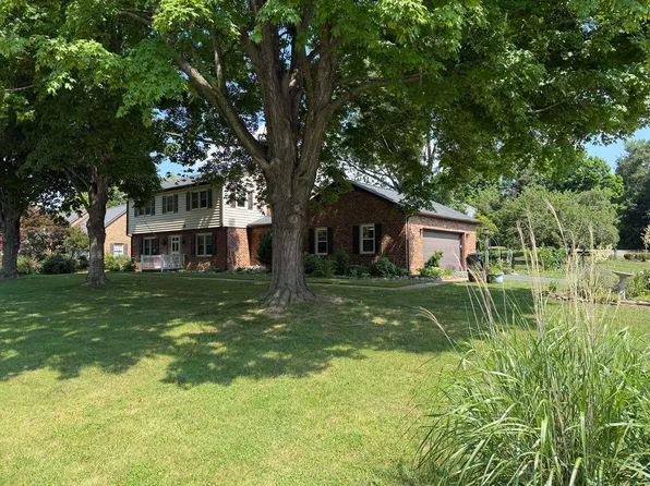 200 Pelham Dr, Waynesboro, VA 22980