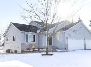 1841 Eastern Star Loop, Sauk Rapids, MN 56379