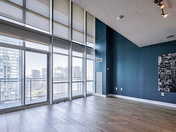 3rd image of 15 Fort York Blvd #3905