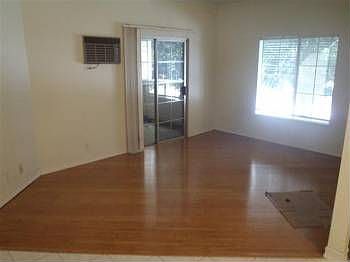 5th image of 1420 S Primrose Ave APT B