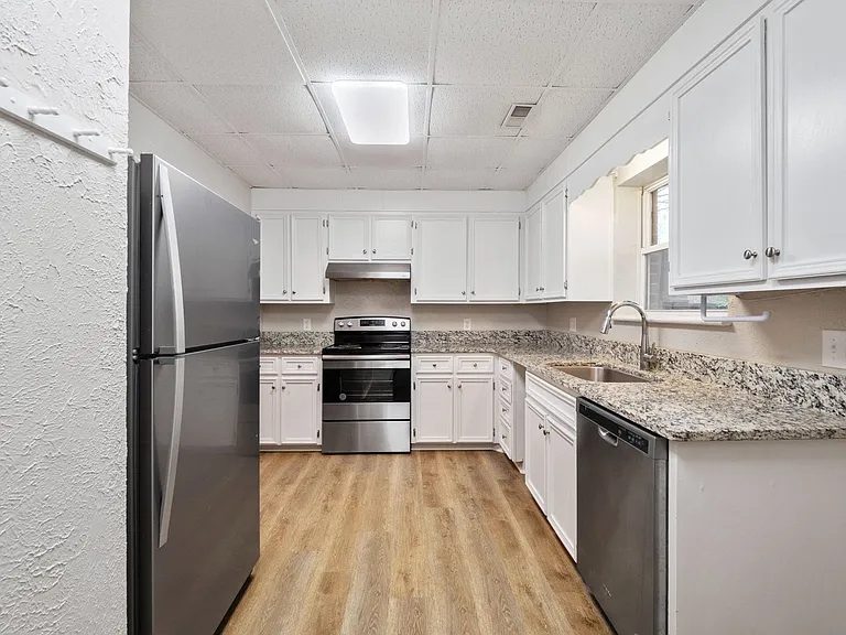 Foxtree Apartments — Photo 101