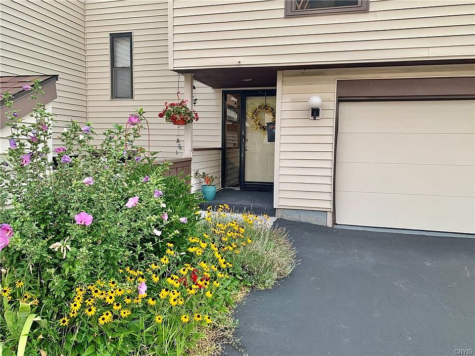 1st image of 501 Woburn Dr