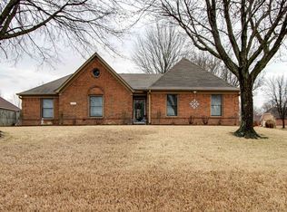 3702 Oakmoor Cir W, Memphis, TN 38135