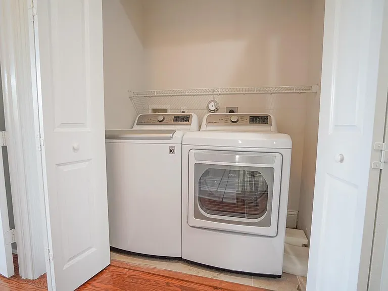 214 S Latitude Cir — Photo 31