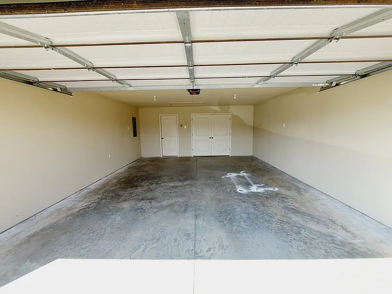 816 64th Ave — Photo 9