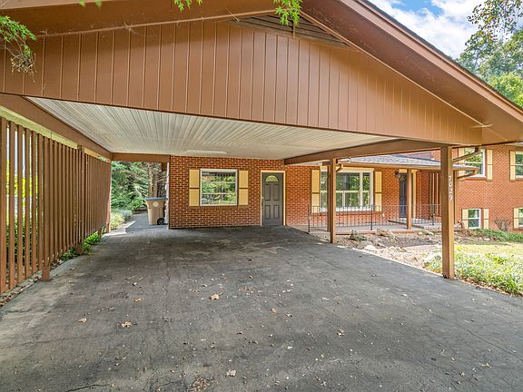 5th image of 7029 Shadyland Dr
