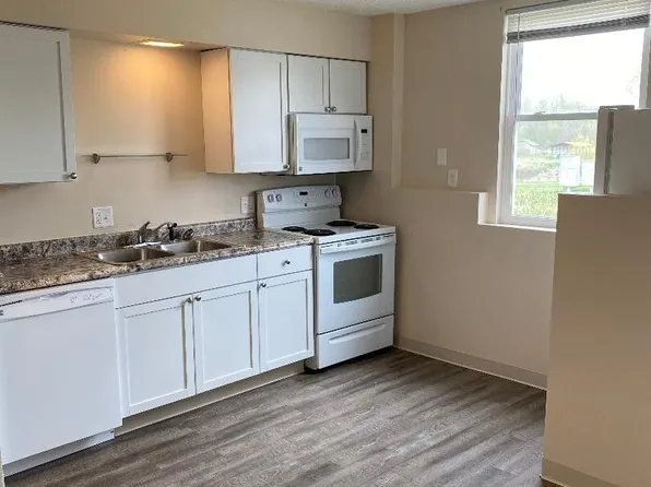 410 Melody Lane, 410 Melody Ln #3, Marshalltown, IA 50158