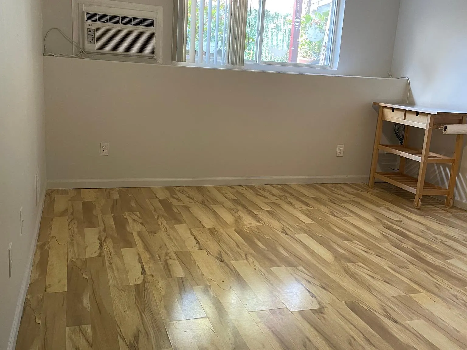 38 Pebble Ln — Photo 2