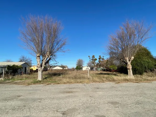 59881 Martin St, San Ardo, CA 93450