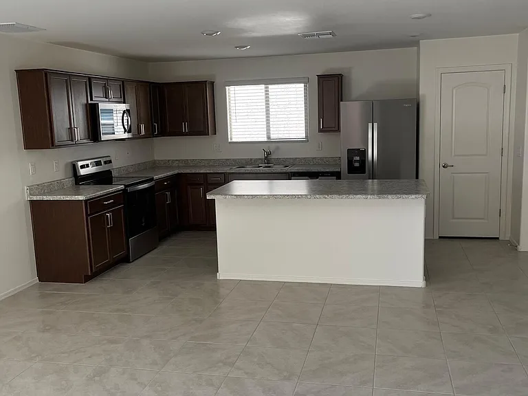 8900 E Pantano Bluff Dr — Photo 5