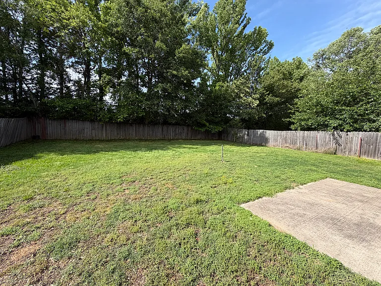 21 Weatherwood Dr — Photo 41