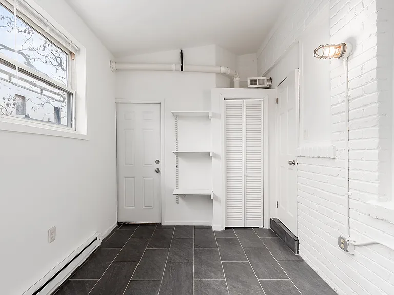 1621 F St NE #3 — Photo 9