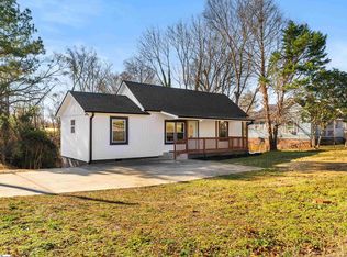 320 Carney St, Drayton, SC 29333