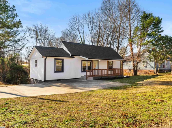 320 Carney St, Drayton, SC 29333