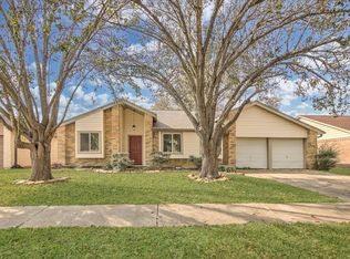 7515 Shoshone Dr, Baytown, TX 77521