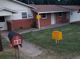 1110 N Austin St, Comanche, TX 76442