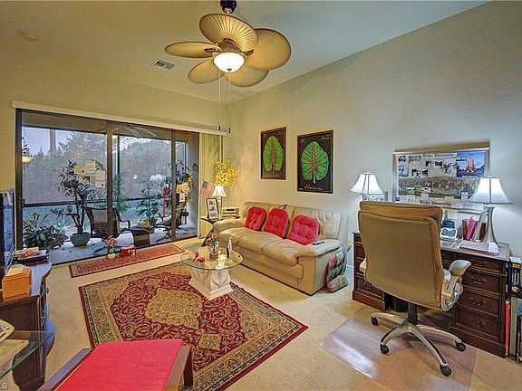 5th image of 4820 SW 17th Pl #4