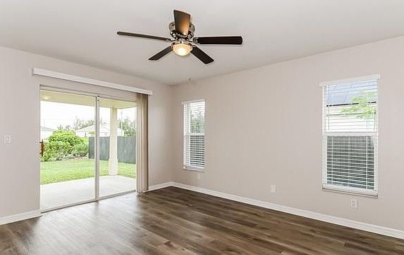 4th image of 18018 Hobby Forest Ln