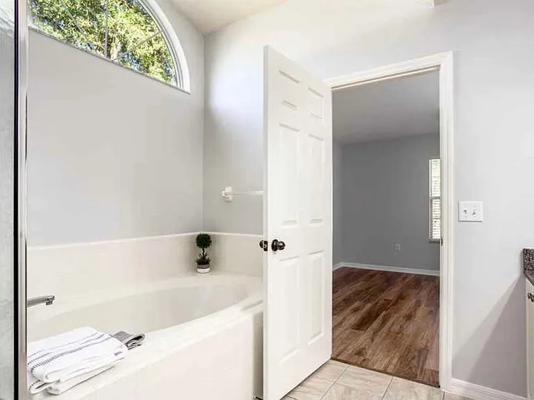 1029 NW 90th Dr — Photo 13