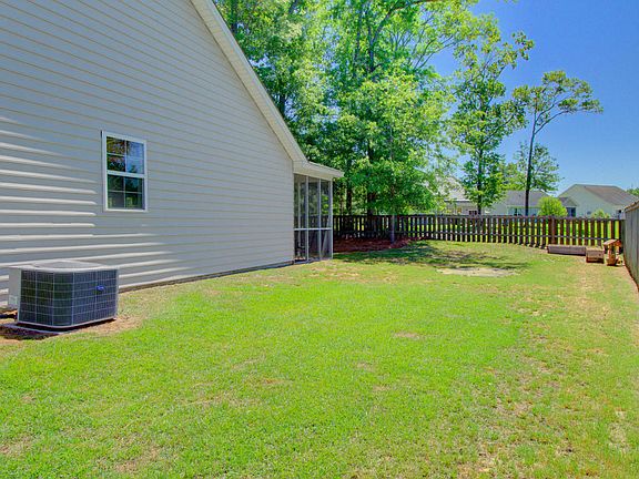 5th image of 3011 Nantuckett Ave