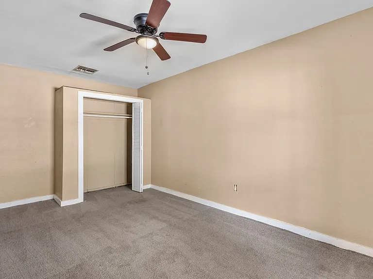 146 Stapleton St — Photo 11