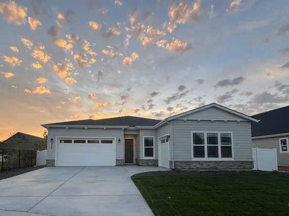 938 N Sevenoaks Ave, Eagle, ID 83616