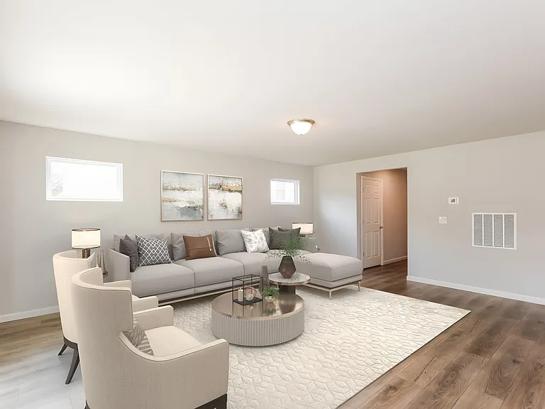 137 W Mason St — Photo 9
