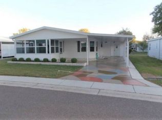 6018 Forest Lake Dr, Zephyrhills, FL 33540