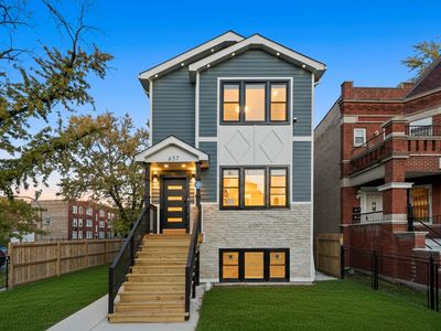 657 N Pine Ave, Chicago, IL, 60644