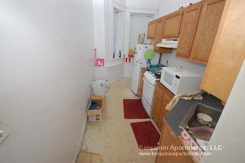 2 bed, $2,525 — Photo 2