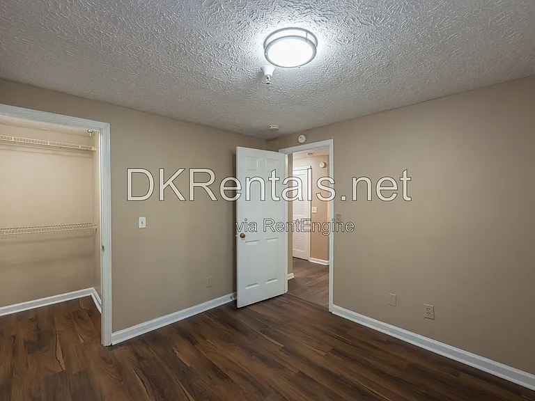 360 Lee Trl #135 — Photo 8