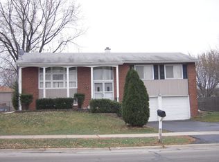 551 Falcon Ridge Way, Bolingbrook, IL 60440