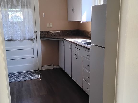 Kitchen and Side Entry