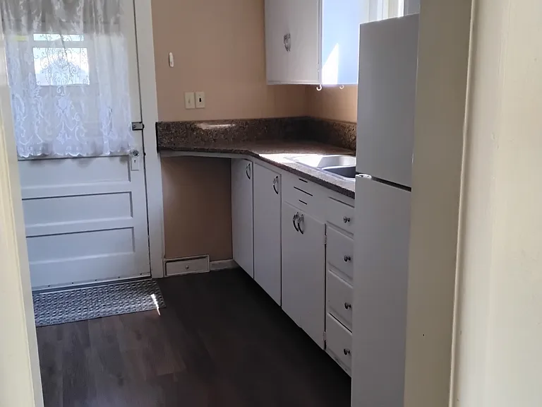 Kitchen and Side Entry