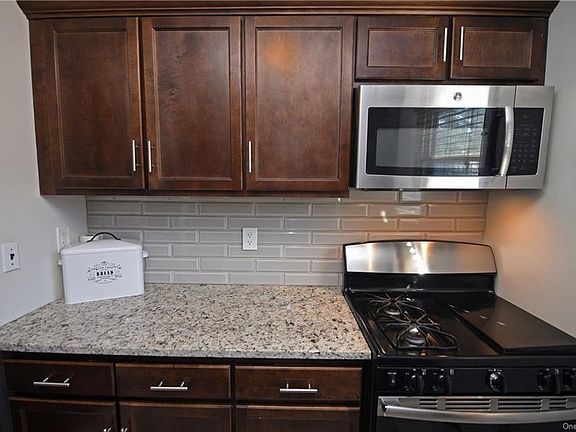 2nd image of 8 Hendrick Ln APT 41A