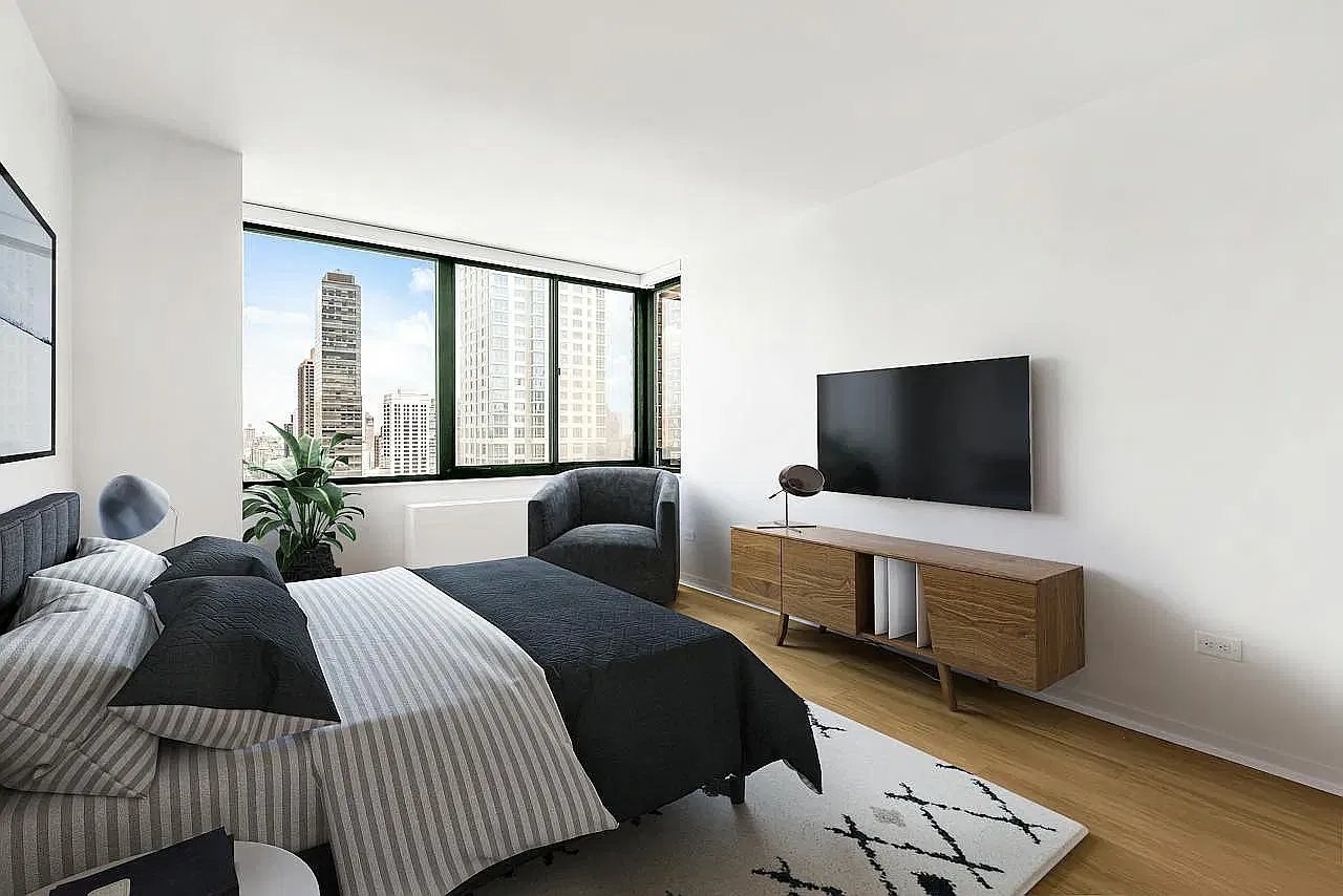 200 West 60th Street — Photo 3
