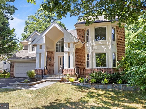 2nd image of 6806 Mount Olive Ct