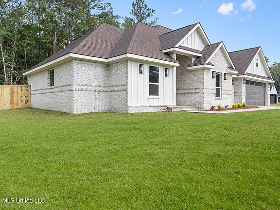 4th image of 8417 Pine Cone Dr
